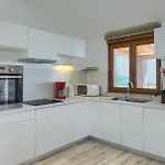 Semesterbostad Monteci *