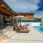 Monteci *
