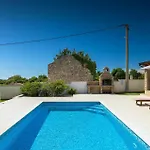 Monteci * Pula